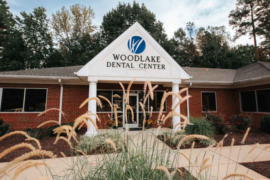 A Locally Owned Dental Office Serving Woodlake, Brandermill & Midlothian Families Since 1994